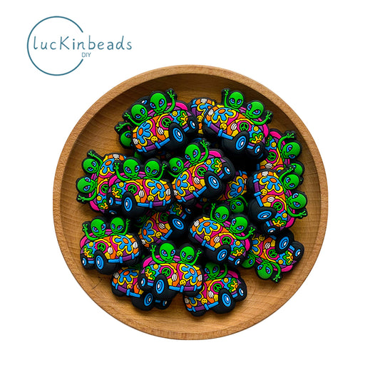 Aliens Colorful Peace Car Focal Beads